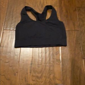 Black sports bra padded